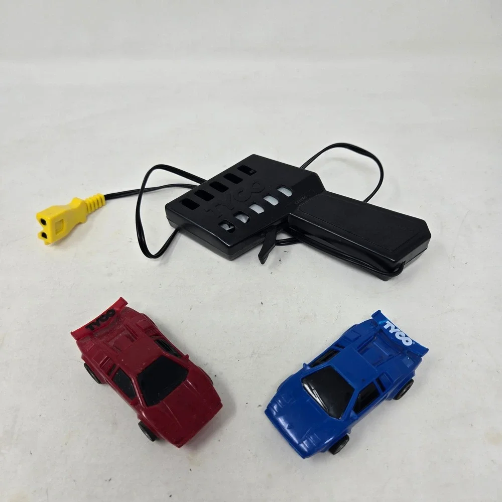 Vintage Tyco Slot Cars Lamborghini Countach Red Blue HO Scale with Controller